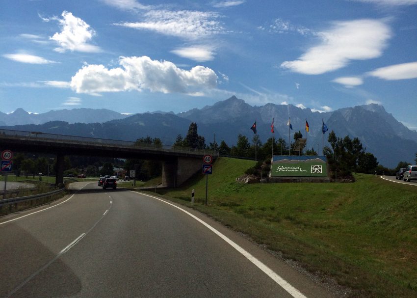 Auf der A95 auf unserem Weg nach Garmisch-Partenkirchen "road to TAR"